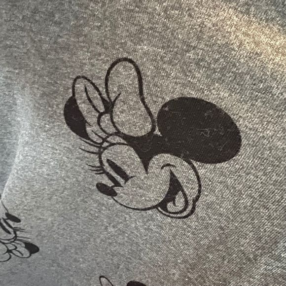 Torrid Women's 6 Disney Mickey & Minnie Mouse gray classic so soft sweatshirt - Picture 4 of 12